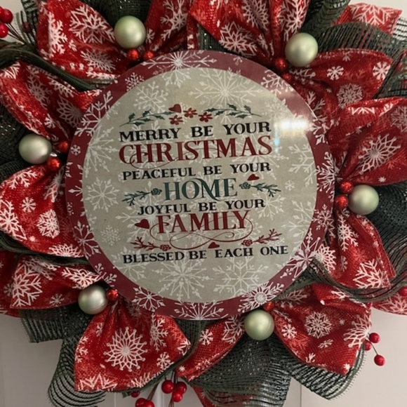 Christmas Wreath - Picture 2 of 3